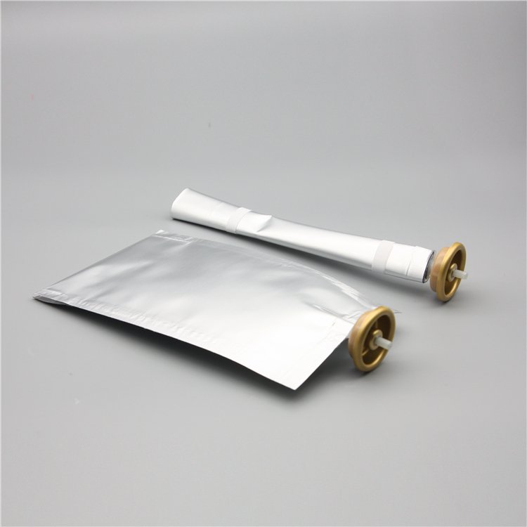 150ml化妆用品类二元阀袋 金色铝杯 型号I